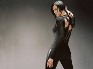 Charlize-Theron-37