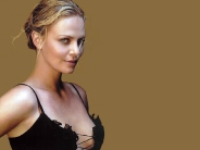 Charlize-Theron-42