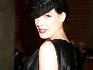 Dita-von-Teese-7