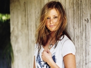 Holly-Valance-40