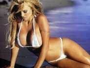 Pamela-Anderson-26