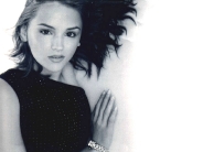 Rachael-Leigh-Cook-3