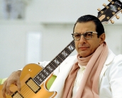 goldblum guitar shoop